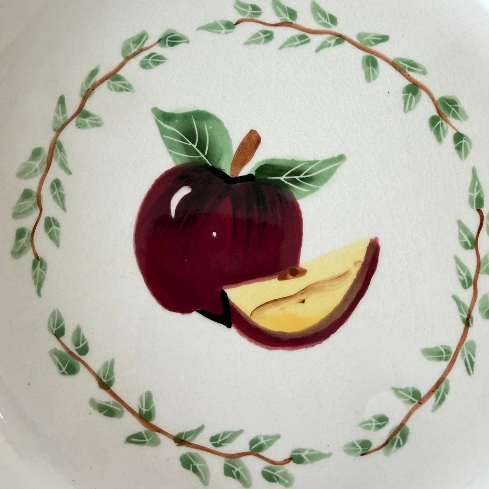 LTD Commodities Vintage Apple Ceramic Scalloped Pie Dish Baker Cream Red 9 Inch